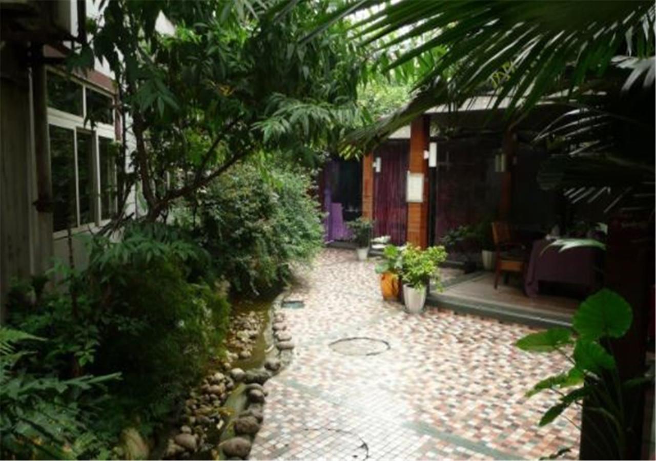 Flower Hotel Chengdu Exterior photo