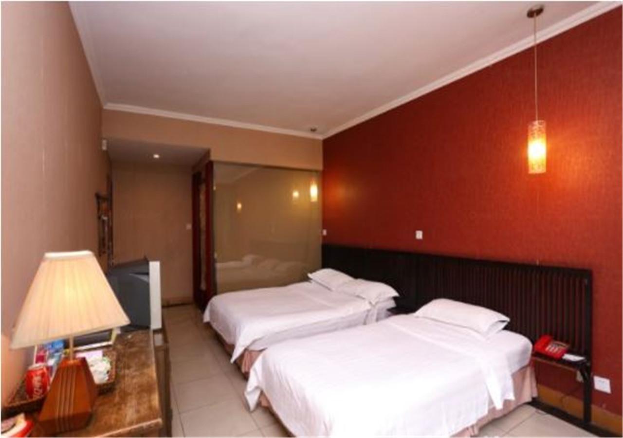 Flower Hotel Chengdu Exterior photo